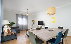 Tranquil View Apartment By Lovelystay