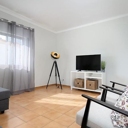 Tranquil View Apartment By Lovelystay Quarteira Exterior photo