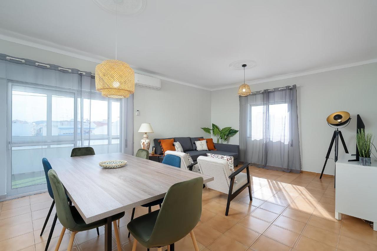 Tranquil View Apartment By Lovelystay Quarteira Exterior photo