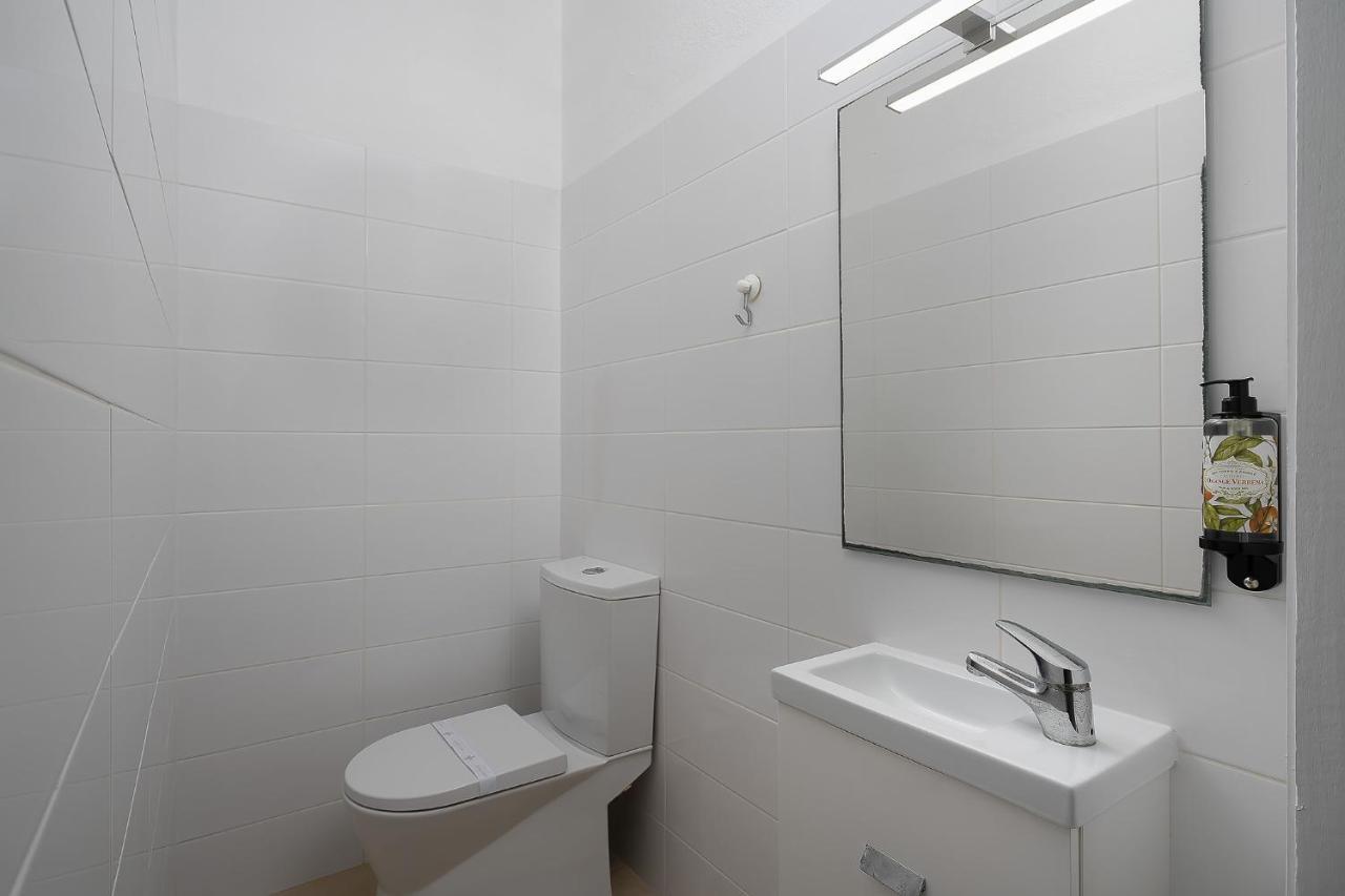 Tranquil View Apartment By Lovelystay Quarteira Exterior photo