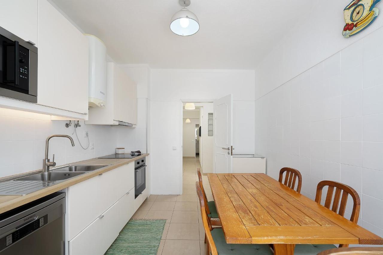 Tranquil View Apartment By Lovelystay Quarteira Exterior photo